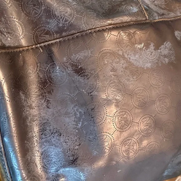 Michael Kors MK Shimmering Silver Tote - Picture 11 of 13
